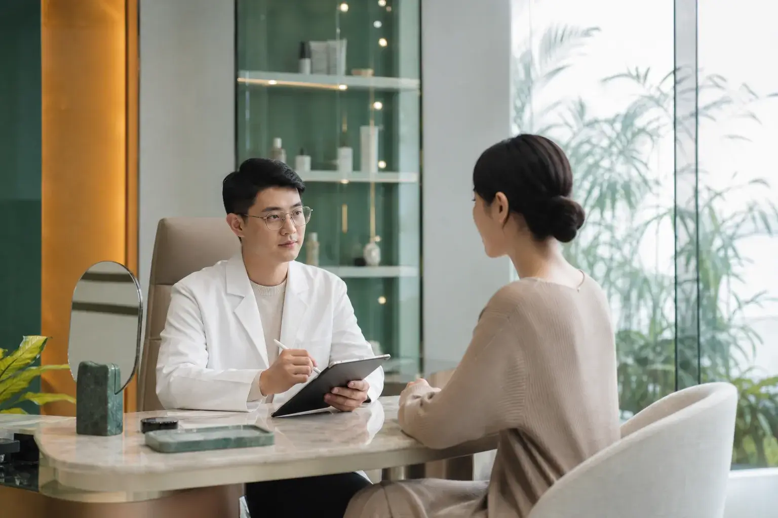 Thẩm mỹ viện & Clinic
